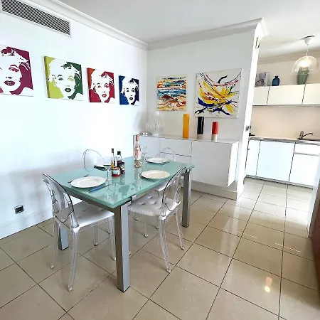 Royal Palm Apartment *